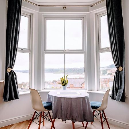 Seascape Scarborough Stunning Seaview Holiday Home Apartment ภายนอก รูปภาพ