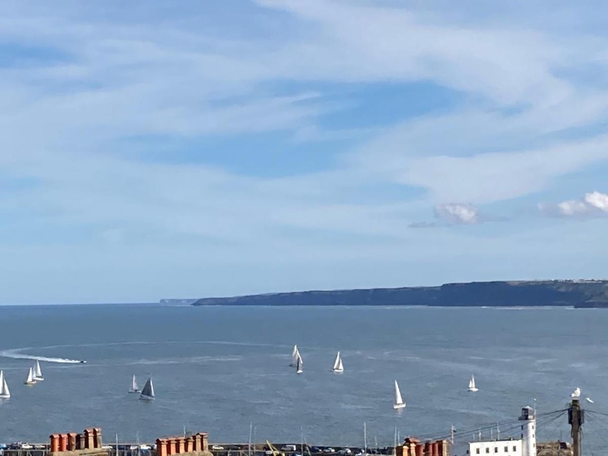 Seascape Scarborough Stunning Seaview Holiday Home Apartment ภายนอก รูปภาพ