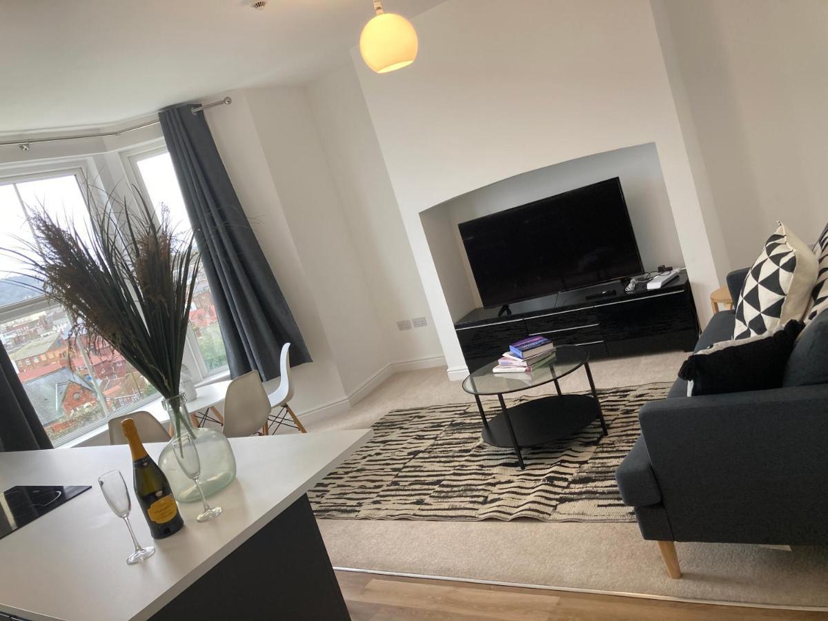 Seascape Scarborough Stunning Seaview Holiday Home Apartment ภายนอก รูปภาพ