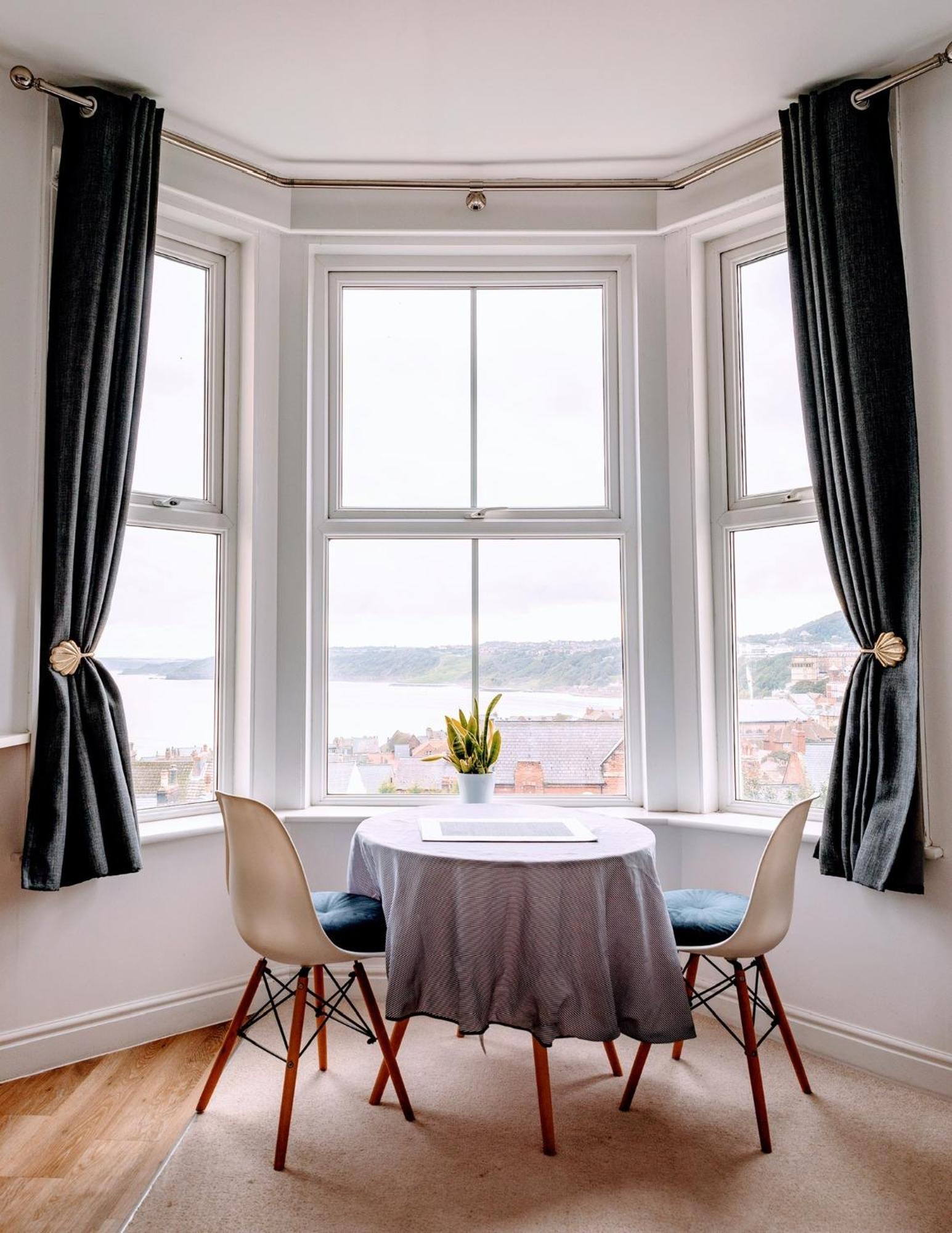 Seascape Scarborough Stunning Seaview Holiday Home Apartment ภายนอก รูปภาพ